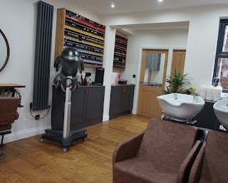 Roots Salon