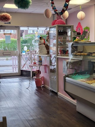 Betty & Dolly's Sandwich Bar & Tea Room