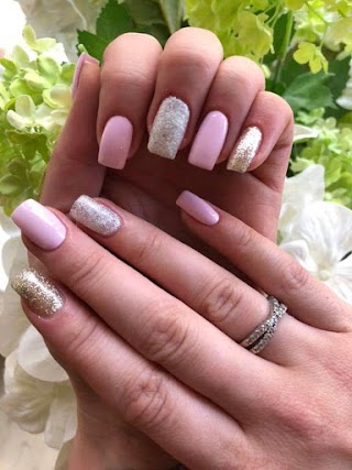 Na-Na Nails and beauty