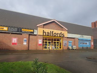 Halfords - Wrexham