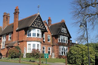 St. Andrew's School, Woking