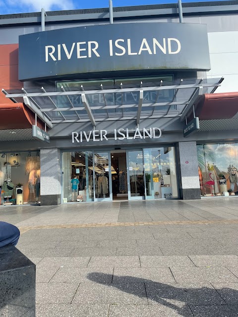 River Island