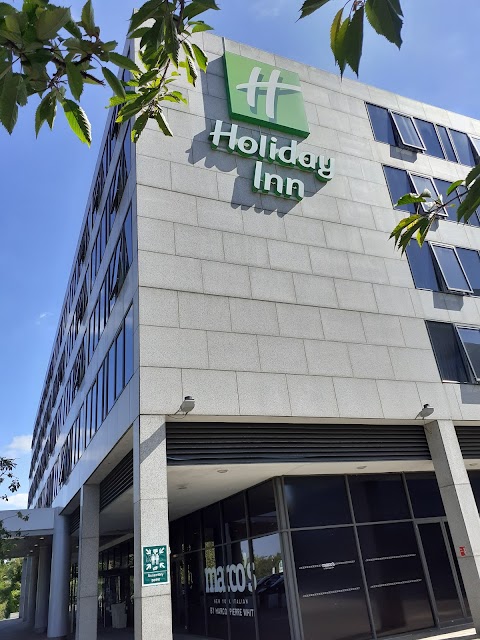 Holiday Inn