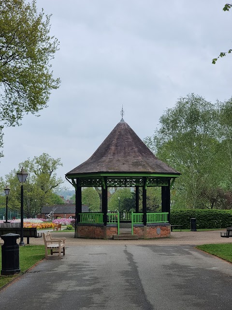 Caldecott Park