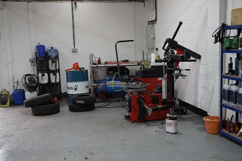 Lewis Automotive Vehicle repair and tyre service centre