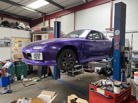 MX5 Restorations. Formerly S.P.A. Servicing & Repairs Ltd MX5 Specialists