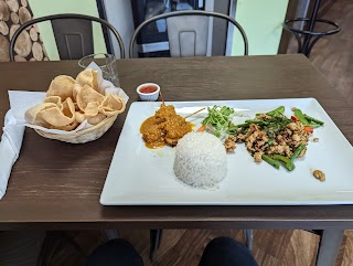 Ton Thai Street Food Cafe