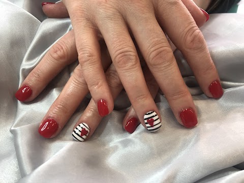 Annettes Nails at Revival Salons