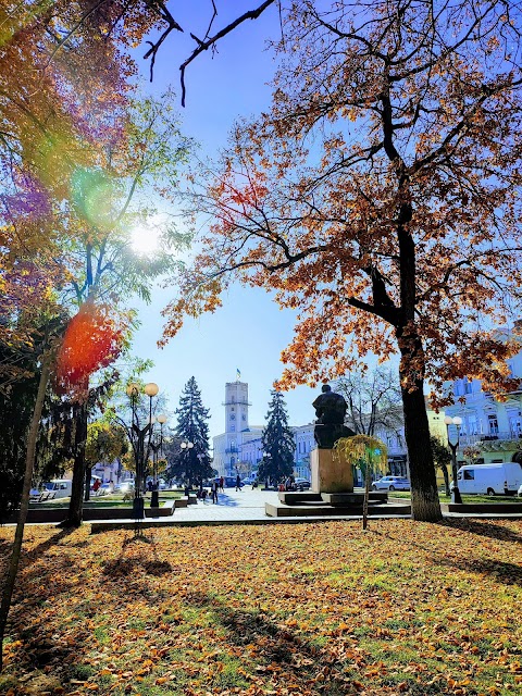 Площа Відродження