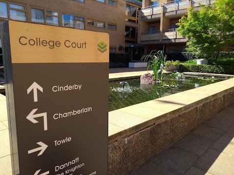 College Court