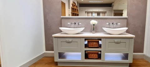 Reno Designs Bespoke Kitchens & Bathrooms