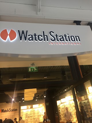 Watch Station Outlet Cheshire Oaks