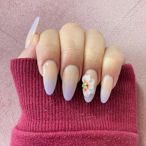 Diamond Nails