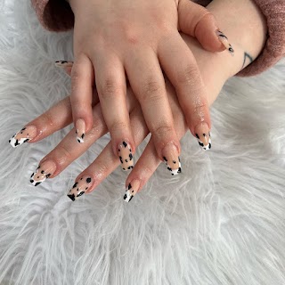 Nails 18
