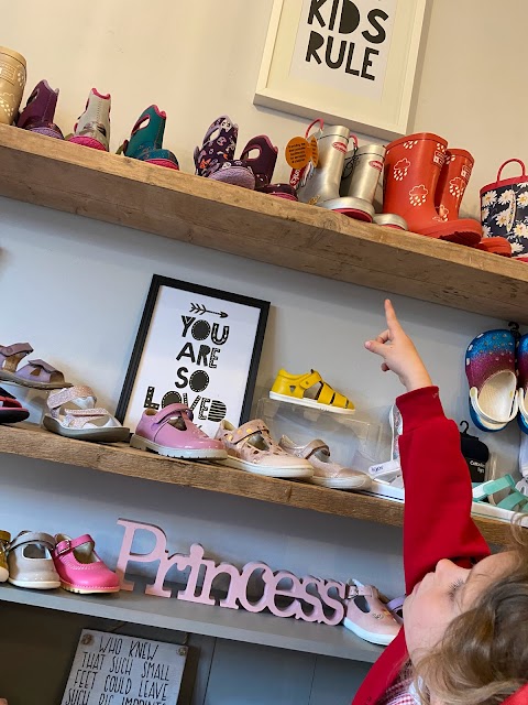 Minis Shoe Shop