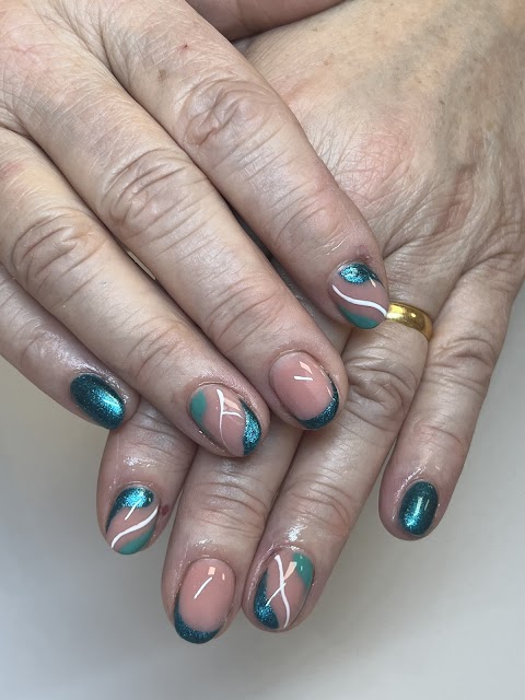 Glitz&GlamNailBar