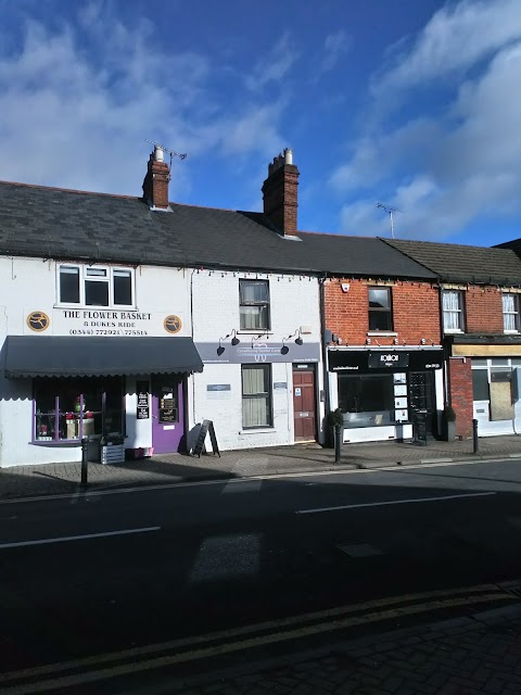 Crowthorne Dental Centre