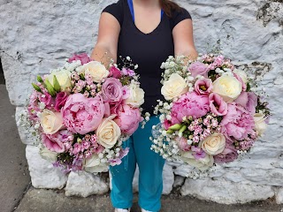 The Green Room Flowers and Gifts