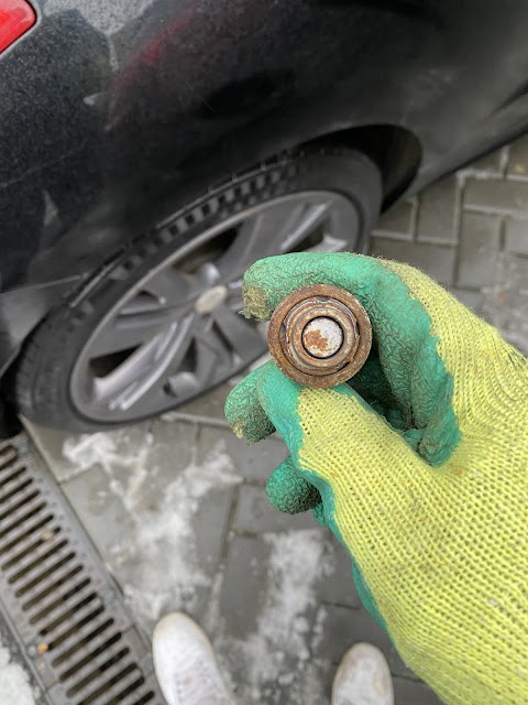 Locking Wheel Nut Removal