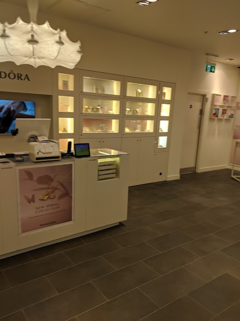 Pandora Loughborough