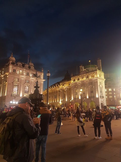 Piccadilly Circus