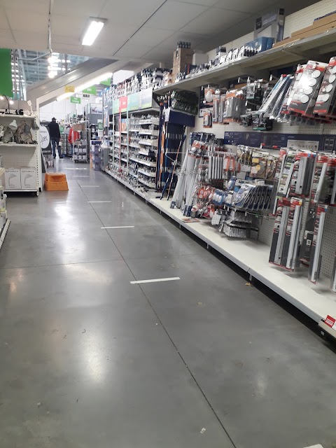 Homebase - Leeds Moor Allerton (including Bathstore)