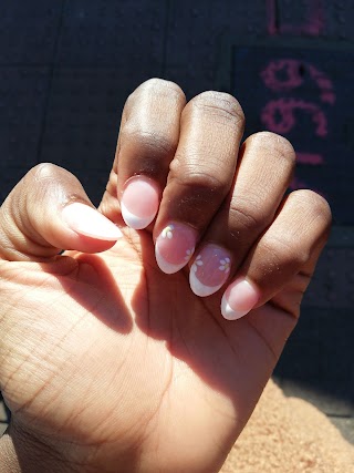 Station Nails and Beauty