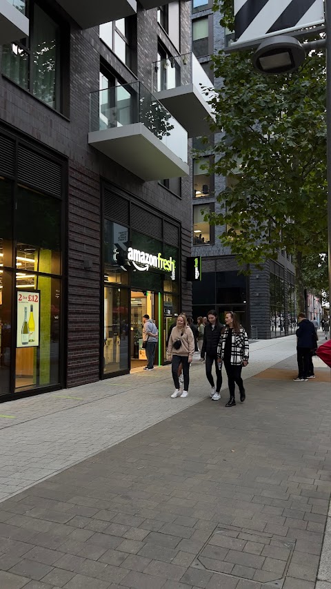 Amazon Hub Counter - Amazon Fresh Wembley Park