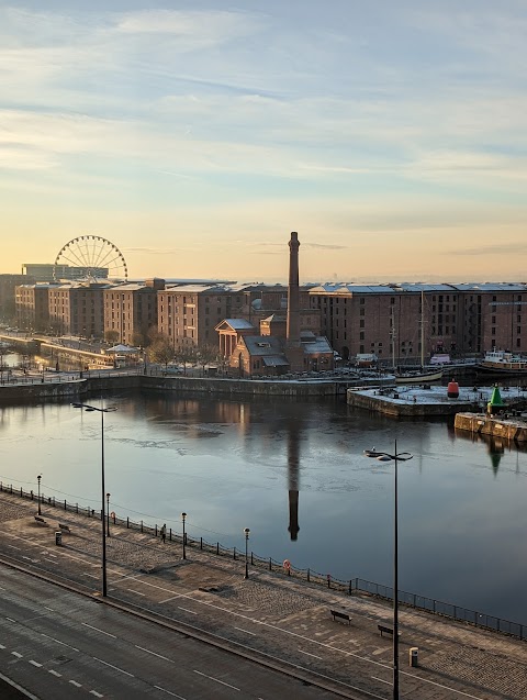 Travelodge Liverpool Central The Strand