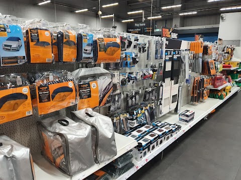 Halfords - Dewsbury