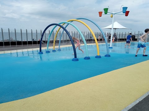 Lee-On-The-Solent Splash Park and Play Area