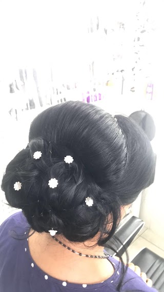 Nishi Hair & Beauty Salon