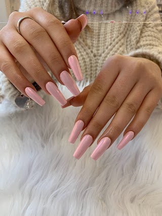 UK Nails Windsor