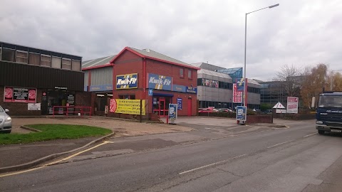 Kwik Fit - Bracknell - Easthampstead Road