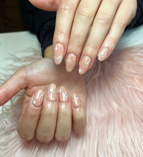 NUNU Nails & Beauty