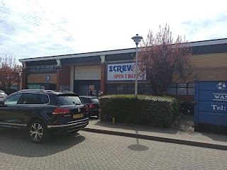 Screwfix Loughton