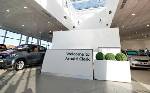 Arnold Clark Edinburgh Sighthill Motorstore / Fiat
