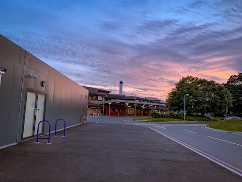 East Surrey Hospital