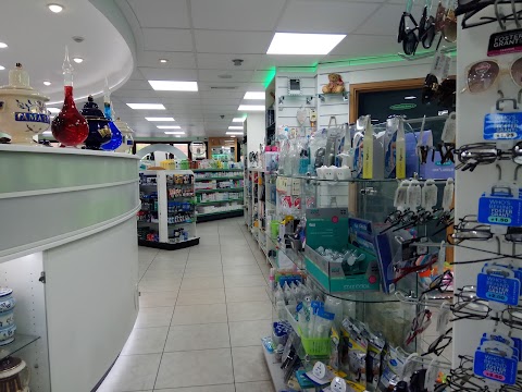 A. R. Pharmacy Totton