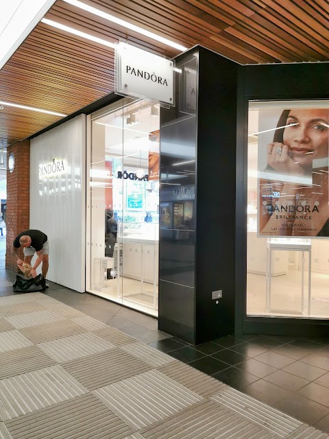 Pandora Ealing