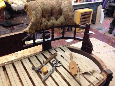 saddleworth Sofa Factory & Re- upholstery