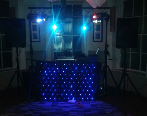 D&S Entertainment Mobile Disco Stoke on Trent Tel 07971178905