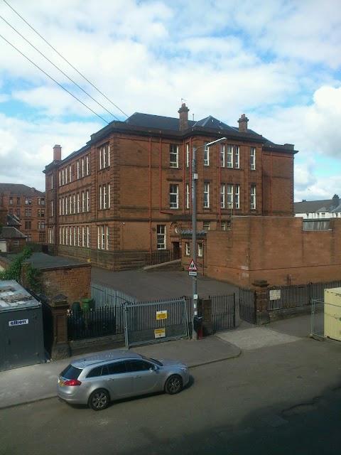 Holy Cross Primary School