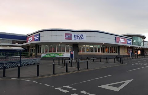 B&M Home Store with Garden Centre