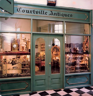 Courtville - Antique and Vintage jewellers