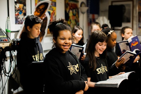 Stars Performing Arts School