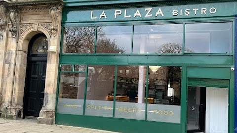 La Plaza Bistro