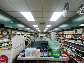 Holland & Barrett