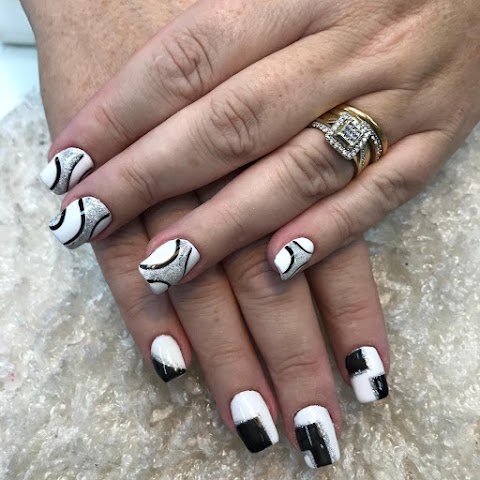 Skylar nails