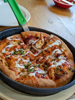 Pizza Hut Restaurants